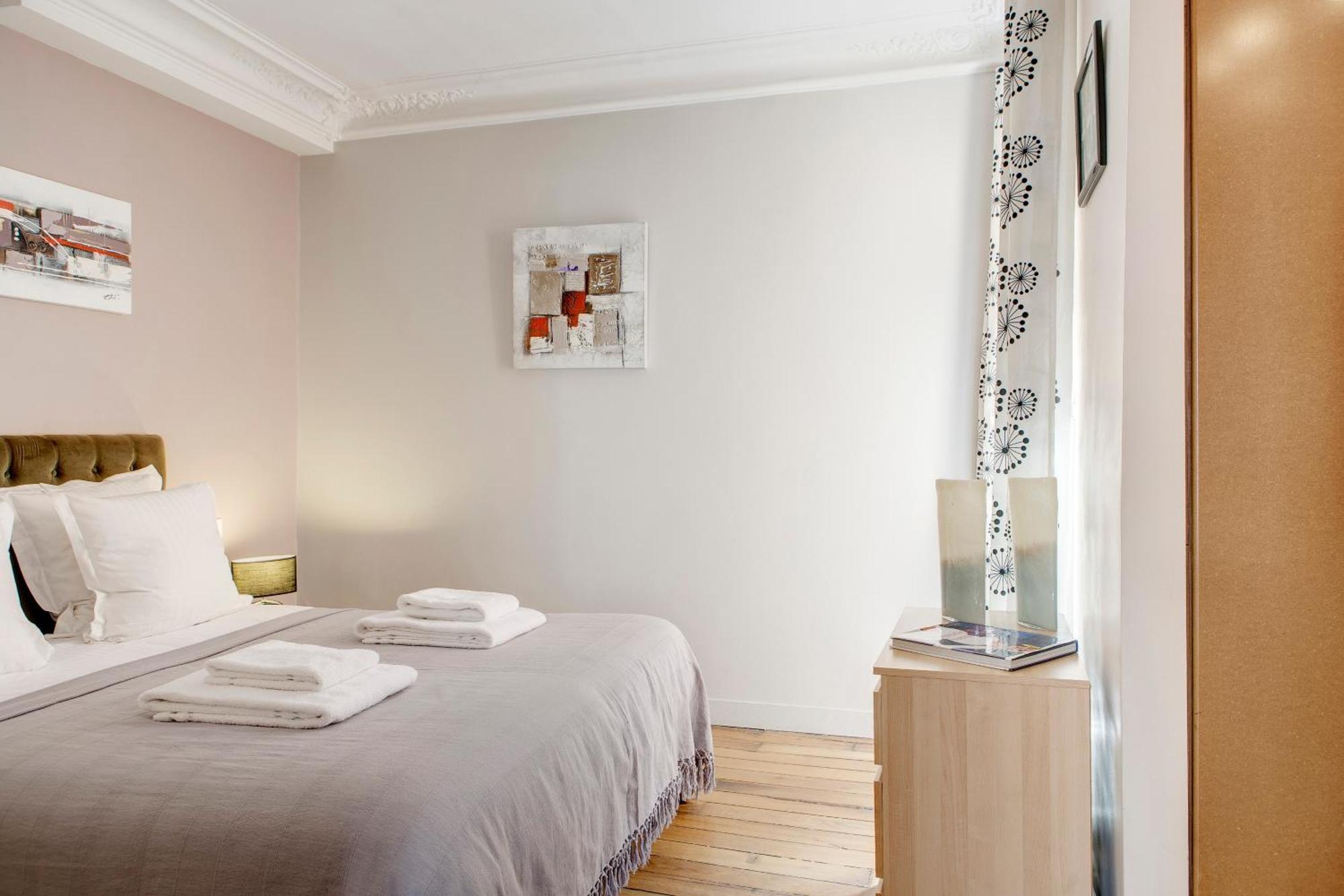 Beauregard Design Apartment